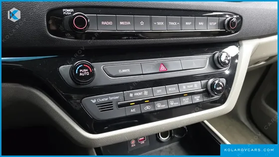 KIA CARNIVAL 9-SEATER PRSTIGE