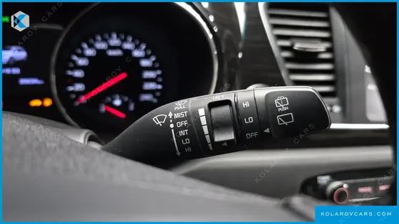 KIA CARNIVAL 9-SEATER PRSTIGE