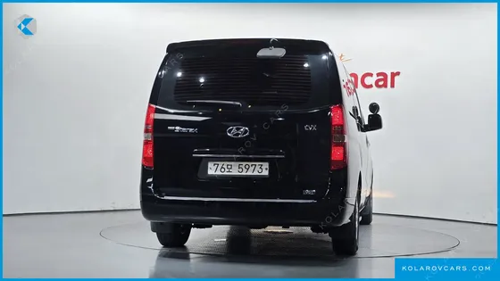 HYUNDAI STAREX 12-SEATER WAGON