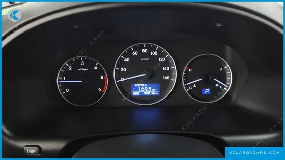 HYUNDAI STAREX 4WD GUARD CAR OF CHIDREN