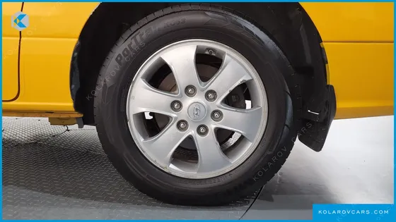 HYUNDAI STAREX 4WD GUARD CAR OF CHIDREN