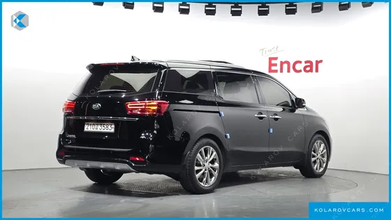 KIA CARNIVAL 9-SEATER PRSTIGE