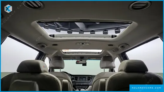 KIA CARNIVAL 9-SEATER PRSTIGE