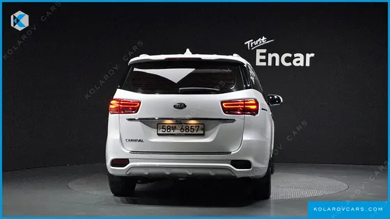 KIA CARNIVAL GASOLINE 9-SEATER NOBLESSE SPECIAL