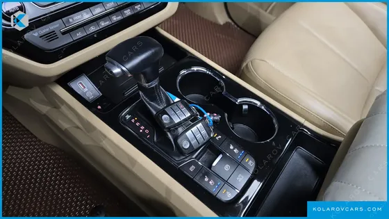 KIA CARNIVAL GASOLINE 9-SEATER NOBLESSE SPECIAL