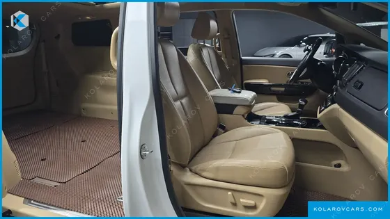 KIA CARNIVAL GASOLINE 9-SEATER NOBLESSE SPECIAL