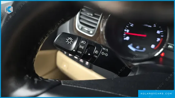 KIA CARNIVAL GASOLINE 9-SEATER NOBLESSE SPECIAL