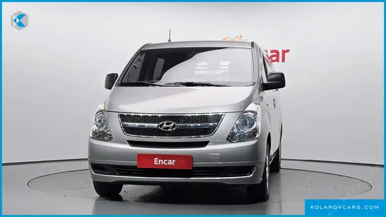 HYUNDAI STAREX 5-SEATER VAN