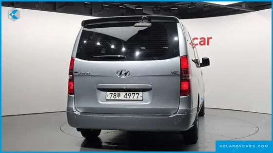 HYUNDAI STAREX 12-SEATER WAGON