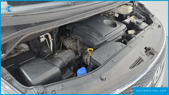 HYUNDAI STAREX 12-SEATER WAGON