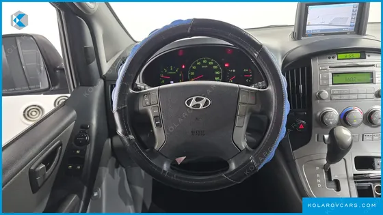 HYUNDAI STAREX 12-SEATER WAGON
