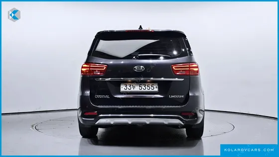 KIA CARNIVAL 7-SEATER LIMOUSINE