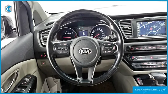 KIA CARNIVAL 7-SEATER LIMOUSINE