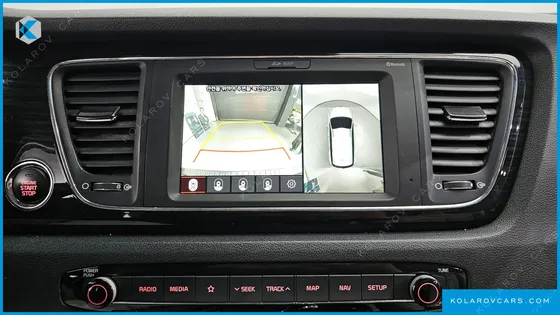 KIA CARNIVAL 7-SEATER LIMOUSINE