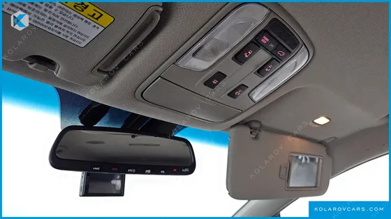 KIA CARNIVAL 7-SEATER LIMOUSINE
