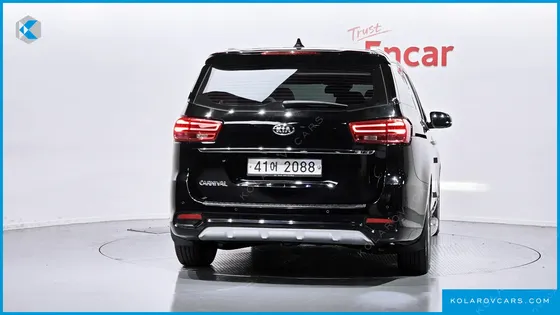 KIA CARNIVAL 9-SEATER NOBLESSE SPECIAL