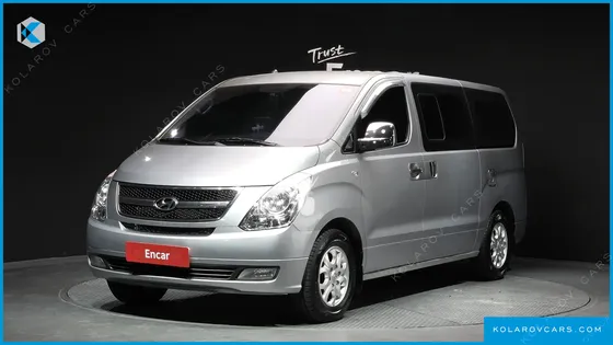 HYUNDAI STAREX 5-SEATER VAN