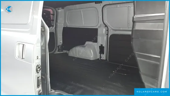 HYUNDAI STAREX 3-SEATER VAN