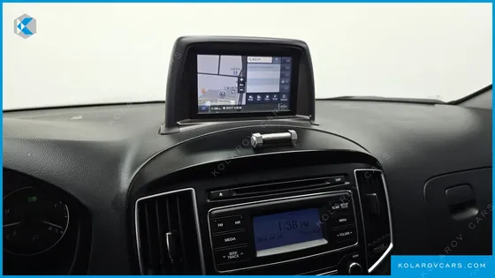 HYUNDAI STAREX 3-SEATER VAN