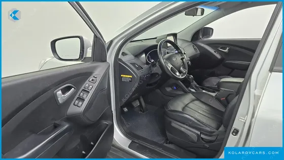 HYUNDAI TUCSON DIESEL(E-VGT) 4WD
