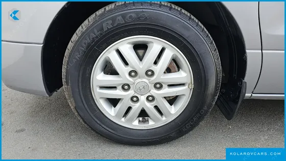HYUNDAI STAREX 12-SEATER WAGON