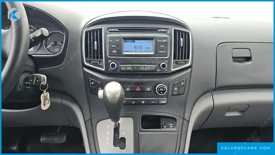 HYUNDAI STAREX 12-SEATER WAGON