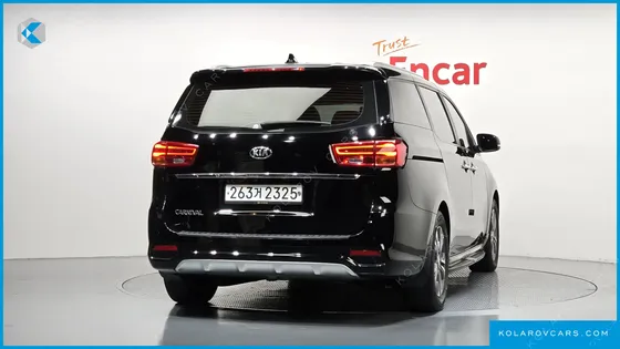 KIA CARNIVAL 9-SEATER LUXURY