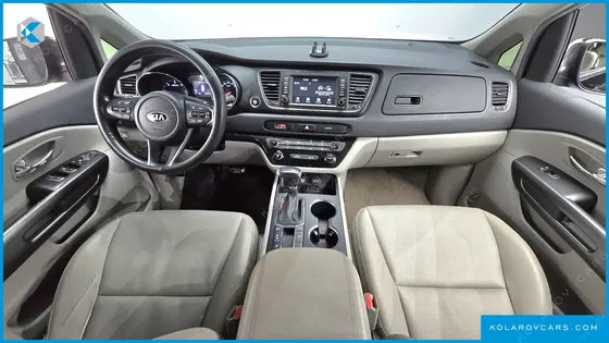 KIA CARNIVAL 9-SEATER LUXURY