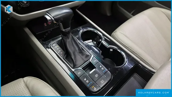 KIA CARNIVAL 9-SEATER PRSTIGE