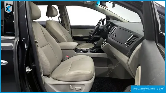 KIA CARNIVAL 9-SEATER PRSTIGE