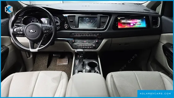 KIA CARNIVAL GASOLINE 7-SEATER LIMOUSINE
