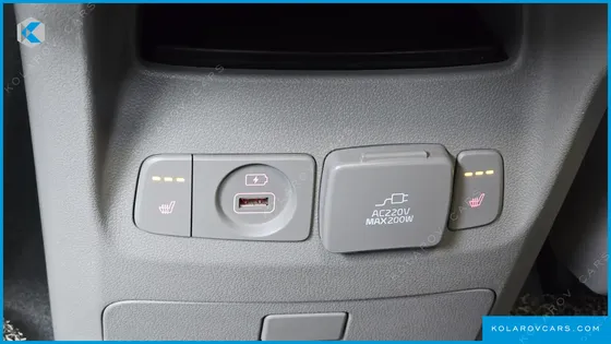 KIA CARNIVAL GASOLINE 7-SEATER LIMOUSINE