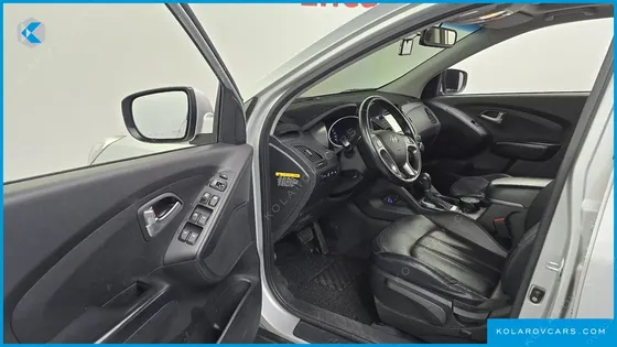 HYUNDAI TUCSON DIESEL(E-VGT) 4WD