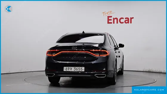 HYUNDAI GRANDEUR PREMIUM