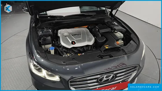 HYUNDAI GRANDEUR PREMIUM