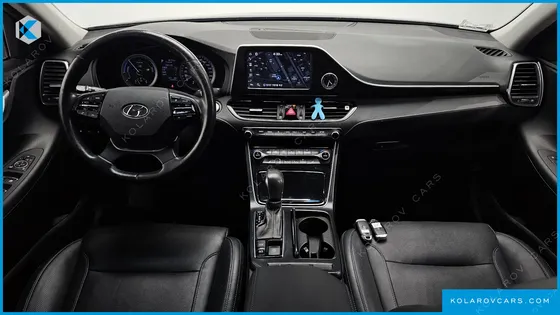 HYUNDAI GRANDEUR PREMIUM