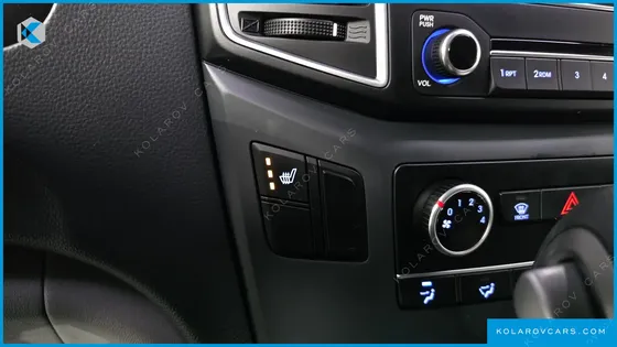 HYUNDAI STAREX 3-SEATER VAN