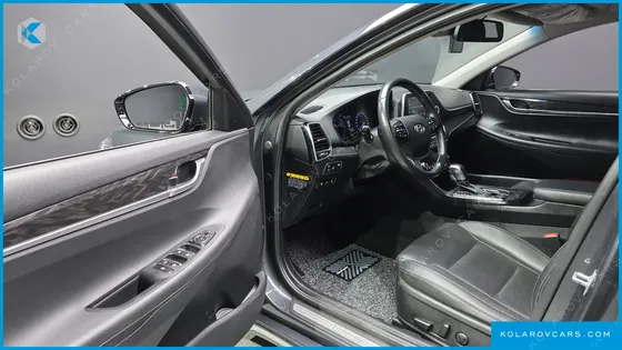 HYUNDAI GRANDEUR PREMIUM