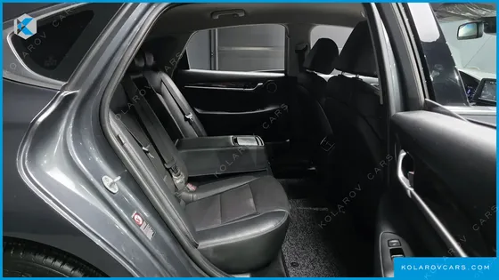 HYUNDAI GRANDEUR PREMIUM