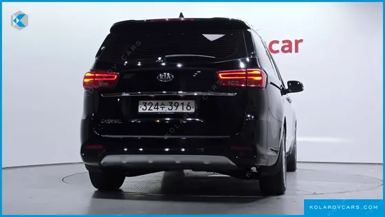KIA CARNIVAL 9-SEATER NOBLESSE SPECIAL