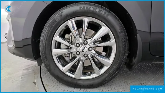 KIA CARNIVAL 9-SEATER NOBLESSE SPECIAL