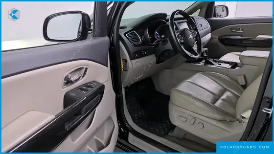 KIA CARNIVAL 9-SEATER NOBLESSE SPECIAL