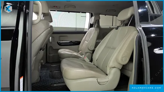 KIA CARNIVAL 9-SEATER NOBLESSE SPECIAL