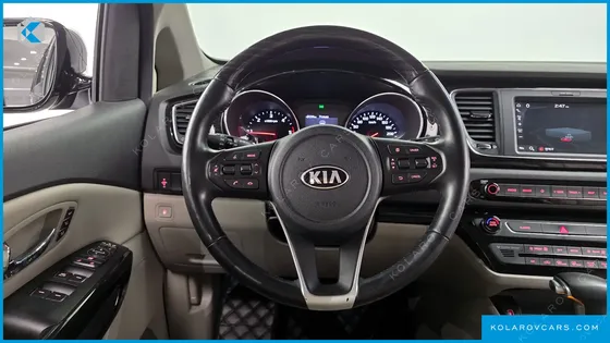 KIA CARNIVAL 9-SEATER NOBLESSE SPECIAL