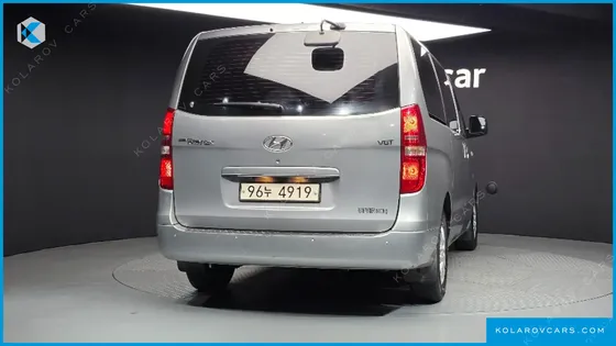 HYUNDAI STAREX 3-SEATER VAN