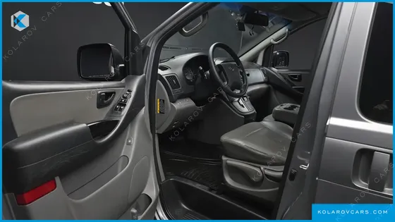 HYUNDAI STAREX 3-SEATER VAN