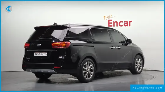 KIA CARNIVAL 9-SEATER PRSTIGE