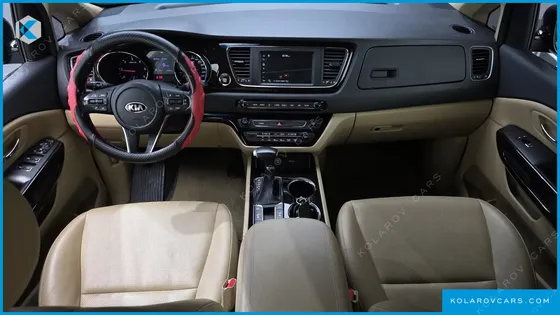 KIA CARNIVAL 9-SEATER PRSTIGE