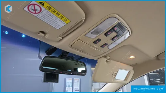 KIA CARNIVAL 9-SEATER PRSTIGE