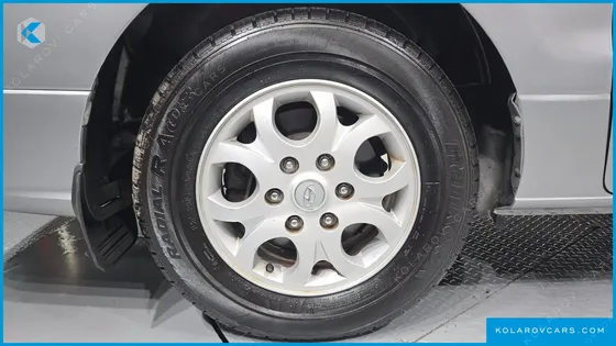 HYUNDAI STAREX 11-SEATER WAGON